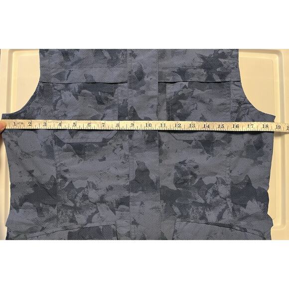 Eddie Bauer Women's Vest Blue Camo Vented Performance Utility Hiking Small - Picture 10 of 11